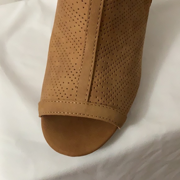 ⭐️ Qupid Open Toe Heels - Picture 8 of 10